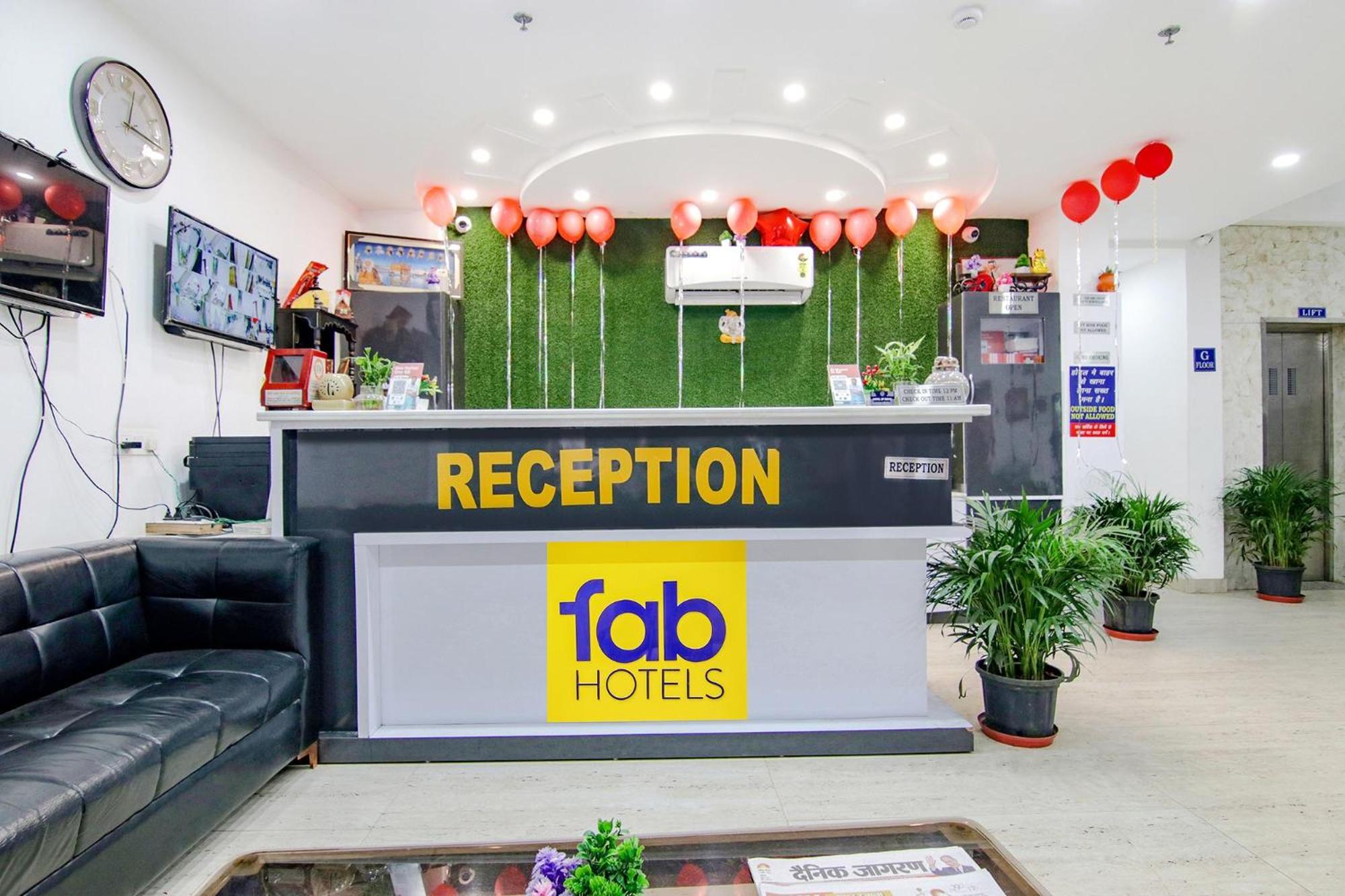 Fabhotel Gp Royal Chandīgarh Exteriör bild